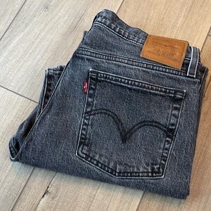 Levi's Wedgie Straight Jean